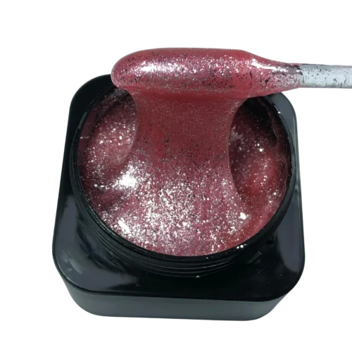 Atraskite Platinum Gel – vienfazį nagų gelį be HEMA ir TPO, skirtą tvirtam priauginimui ant formelių, tipsų ar su dual formomis. Efektyvus, greitas ir universalus sprendimas kiekvienai meistrui!