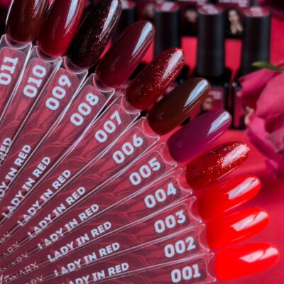 LADY IN RED Gelinis nagų lakas